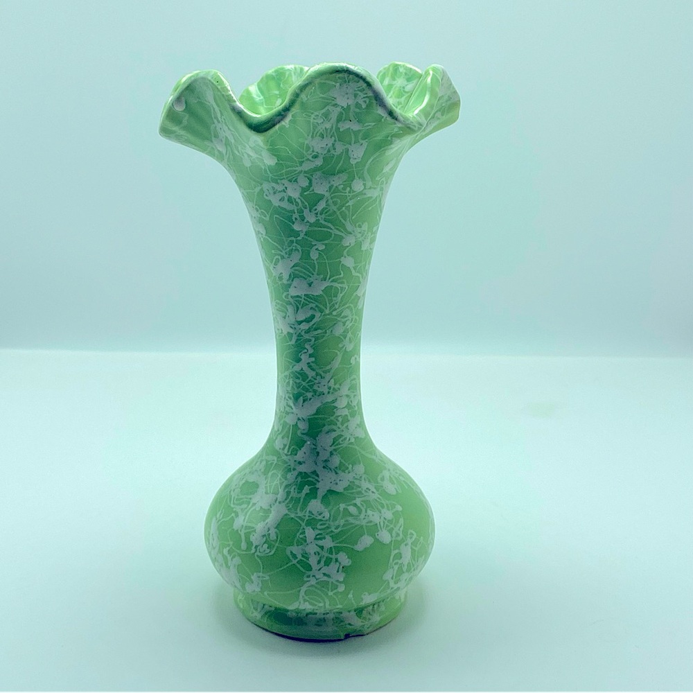 Vintage Shawnee Splatter Glaze Ruffled Rim